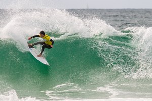 Cinco surfistas portugueses em competição na África do Sul