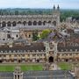 Universidade de Cambridge procura professor de Lego