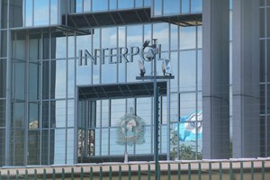 Interpol lança apelo para capturar oito homicidas de mulheres
