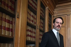 Sérgio Sousa Pinto acusa líder da JS de práticas estalinistas
