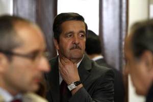 Manuel Godinho está no Brasil mas garante que volta e mais nove histórias