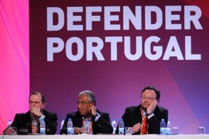 Costa convida Assis para reunião da comissão política