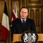 Atentados: David Cameron vai assistir ao jogo Inglaterra-França