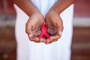 Liga Contra a SIDA faz 30 anos e lança nova campanha para “derrubar o estigma”