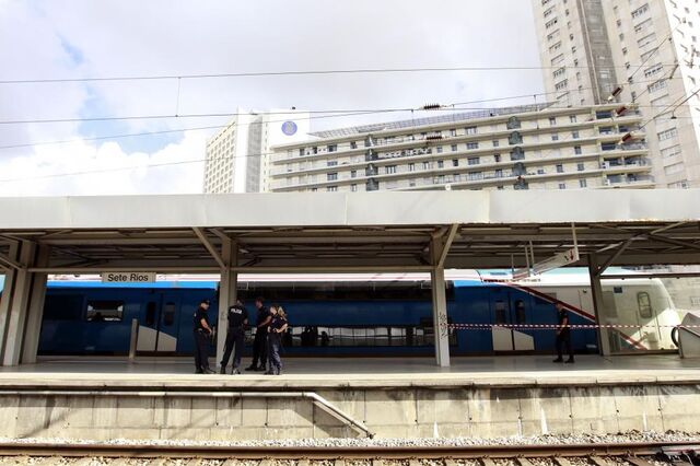 Estação ferroviária de Sete Rios foi evacuada Portugal SÁBADO