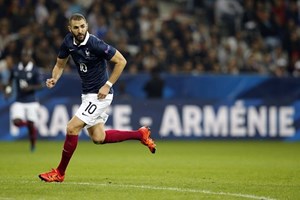 Federação Francesa de Futebol fecha a porta da selecção a Benzema