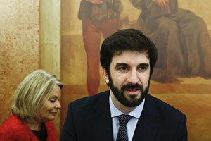Governo quer que cursos de dois anos possam dar acesso a licenciaturas