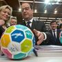 Hollande não pensa em adiar ou suspender o Euro 2016