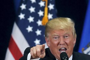 Trump e Clinton: grandes vencedores da noite eleitoral em Nova Iorque
