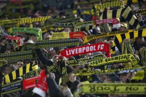 Borussia Dortmund vs. Liverpool FC (7.4.16) - You'll never walk alone.mp4
