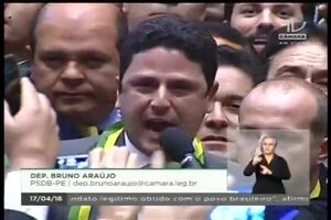 Bruno Araújo dá voto definitivo, e Câmara abre processo de impeachment contra Dilma.mp4