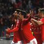 Benfica sofre mas vence em Coimbra