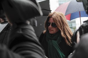 Carrilho e Bárbara Guimarães encontram-se de novo no tribunal