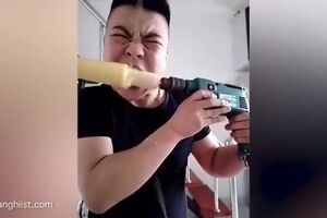 How to eat a corn cob in ten seconds.mp4