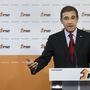 Portugal enfrenta 'retrocesso democrático', acusa Passos