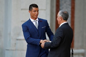 Sapatos de Cristiano Ronaldo para toda a selecção