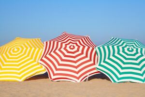 Pode-se colocar o chapéu-de-sol em frente às concessões de praia? Pode