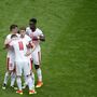 Suíça vence jogo que coloca irmãos Xhaka na história