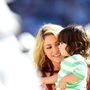 Shakira teve que consolar o filho depois do golo de Itália