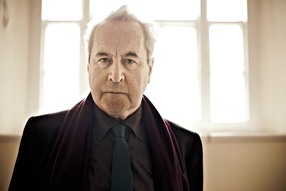 Banville, Guitarra Azul, Booker