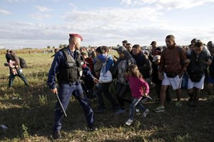 Hungria marca referendo sobre refugiados