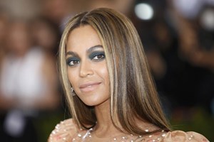 Billboard confude Beyoncé com cantora brasileira