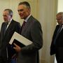 Cavaco Silva, a voz a favor da aplicação de sanções 