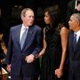 George Bush dança durante homenagem a polícias de Dallas