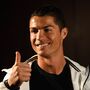 Cristiano Ronaldo dança ao lado de Kardashian em Las Vegas