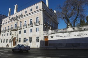 Covid-19: MP já instaurou 33 inquéritos relacionados com irregularidades na vacinação