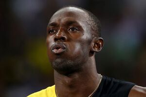 Usain Bolt se joga na noite em balada no Rio olimpiadas 2016.mp4