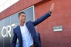 Ex-de Miss Espanha provoca Ronaldo? 