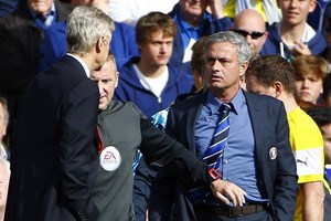 Mourinho sobre Wenger: 'Um dia vou partir-lhe a cara'