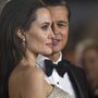 Angelina Jolie avança mesmo com o divórcio 