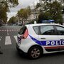 Autor de tiroteio em Paris entrega-se à polícia