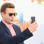 Justin Timberlake tira <i>selfie</i> controversa