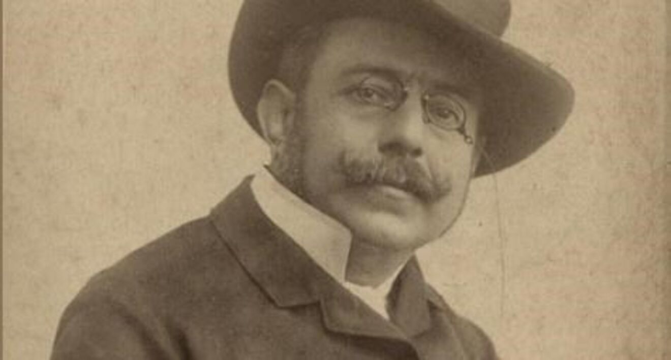 Inéditos de Eça de Queiroz já estão à venda