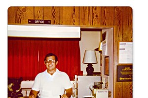 O gerente de motel que espiou os hóspedes na cama durante 30 anos