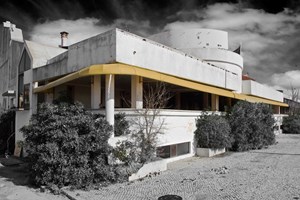 Restaurante Mónaco está outra vez à venda