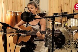 out_016_11_23_Mallu_Magalhaes_musica.mp4