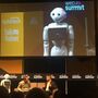 Os robôs também falam ao público do Web Summit