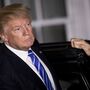 Trump evita 'conflito de interesses' e sai dos negócios