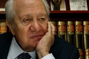 Mário Soares 'não se comparava a Churchill', mas 'escreveu o romance político de uma geração'