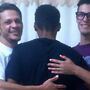 Casal homossexual adopta rapaz que esperava há anos por uma família