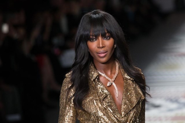 Naomi Campbell anuncia ter sido mãe aos 50 anos - Vida - SÁBADO