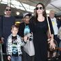 Angelina Jolie diverte-se com os filhos três meses depois da separação
