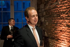 Marcelo condecora presidente do Sogrape