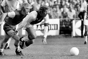 Morreu Pietr Keizer, a dupla com Cruyff no ataque do Ajax