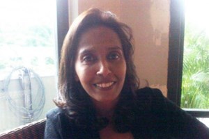 Mulher deportada do Reino Unido por visitar os pais