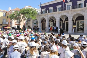 Governo quer combater praxes com desporto, cultura e ciência